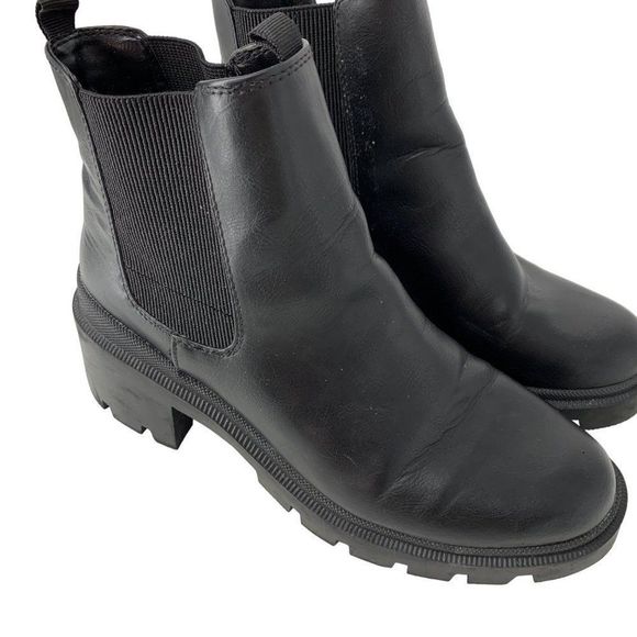 Womens Target Black Treaded Bootie Vegan Ankle Boot Size 11 4039 pull on stretch - Picture 3 of 8